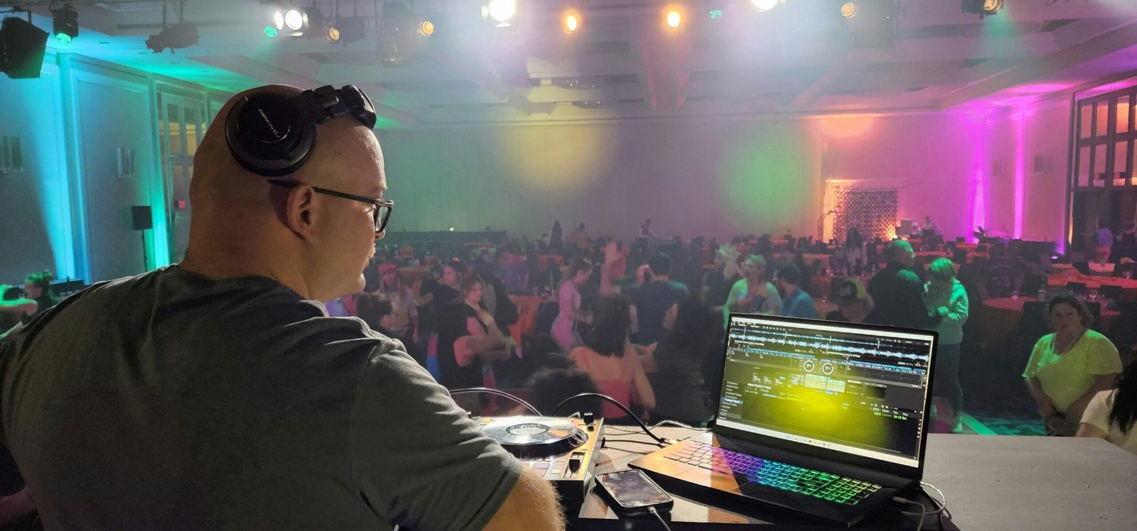 Bar chart showing percentage breakdown of causes of AV malfunctions