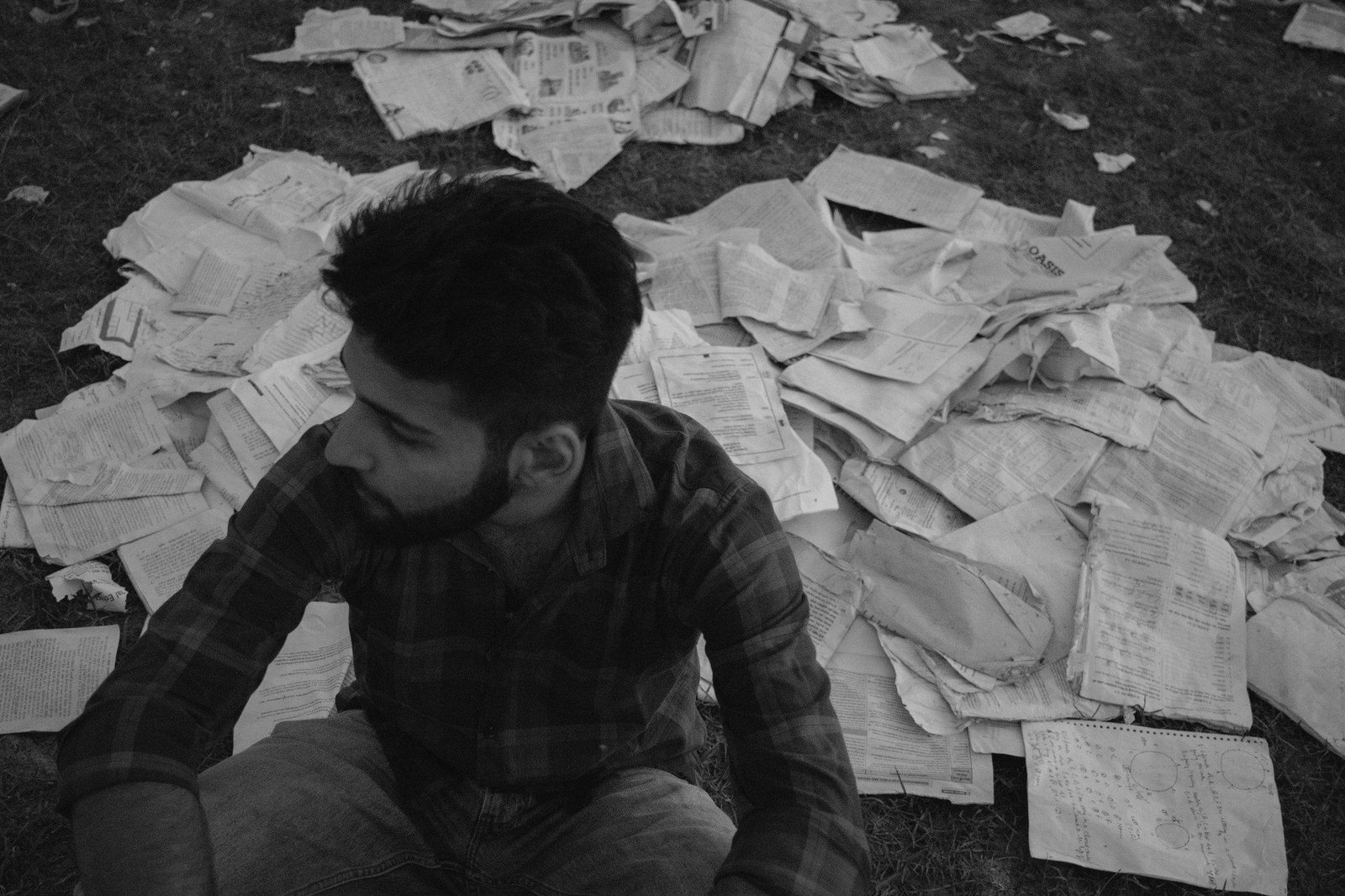 Illustration showing someone tearing their hair out while reading an insurance document